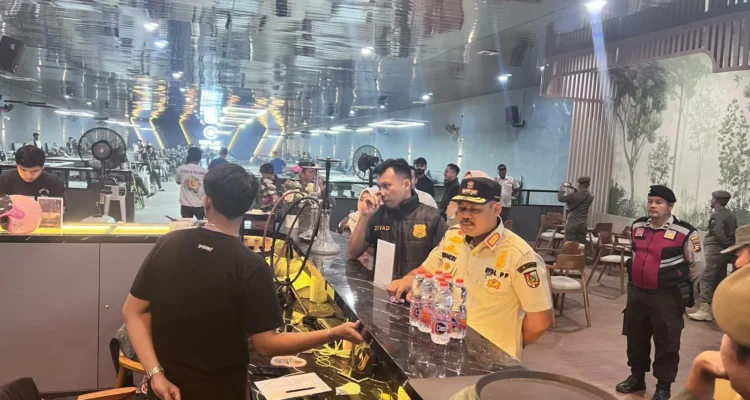 satpol-pp-pekanbaru-sidak-7-arena-biliar-temukan-masalah-izin-hingga-standar-keselamatan-1792124413