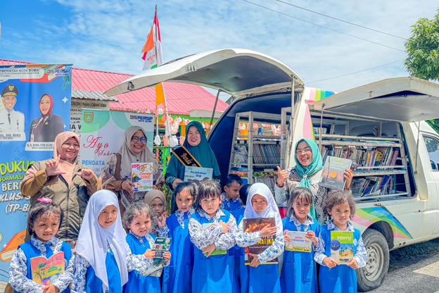 wakaf buku